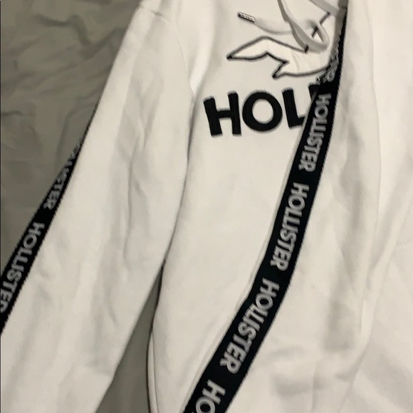 Sweater - Picture 2 of 3